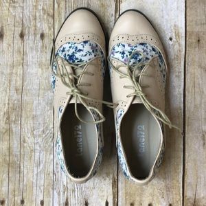 Lane172 Cream/Blue Wingtip Oxford Flats